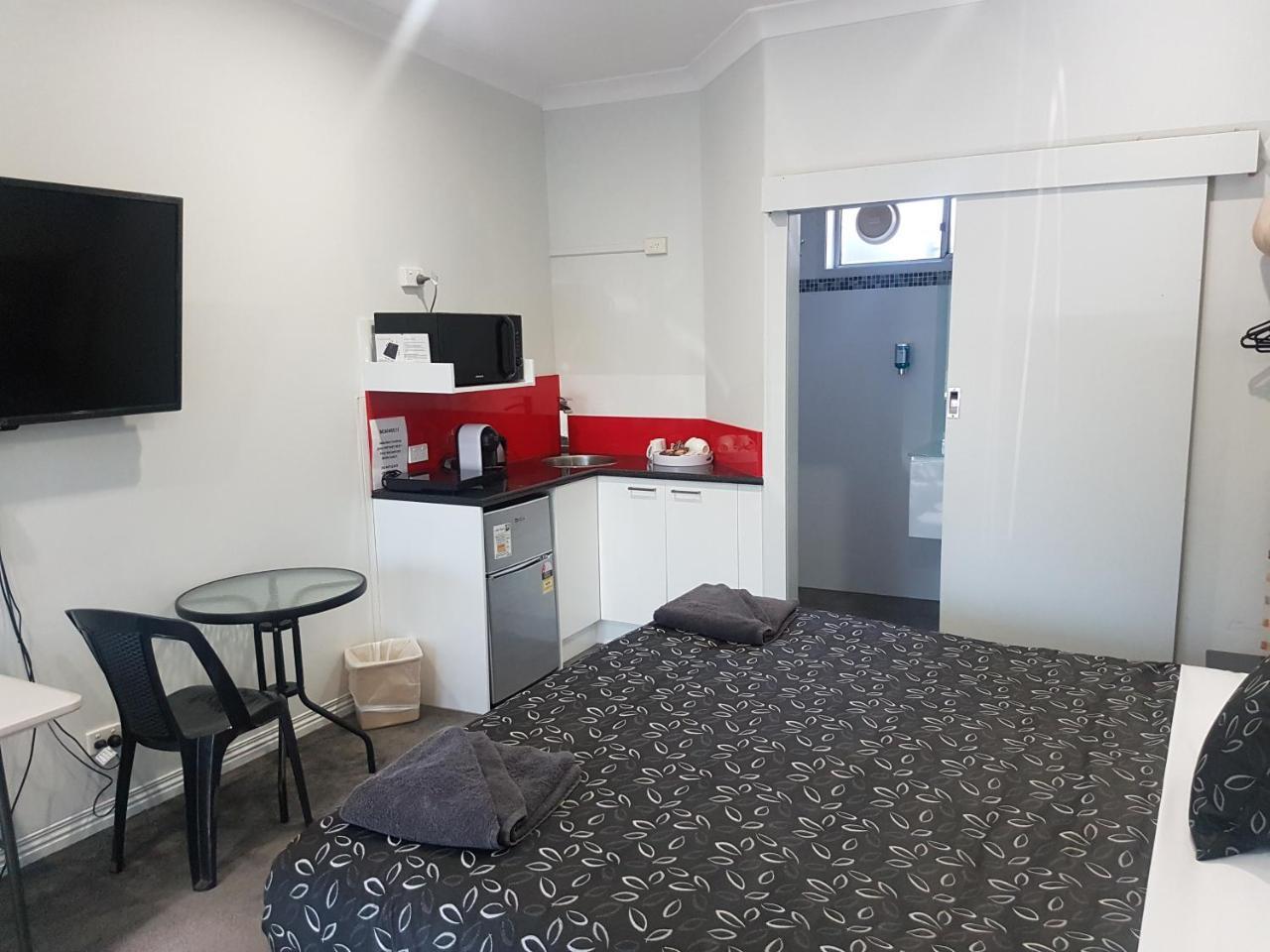 Motel24Seven And Apartments Sale Esterno foto